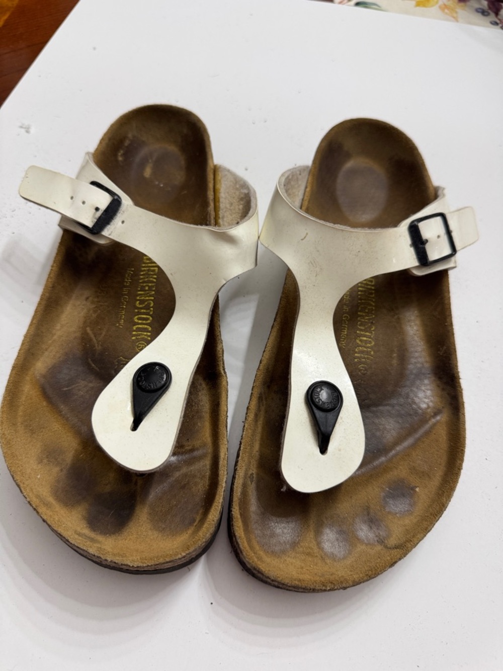 White slipper size 39 with Adjustable Buckle